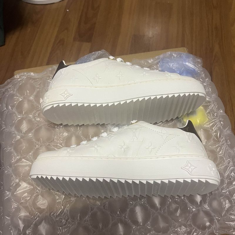 Louis Vuitton Louis Vuitton White Low-Top Sneakers for Women 0079 Size US 7 / IT 37 - 6 Thumbnail