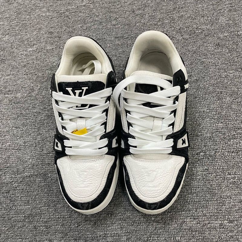 Louis Vuitton Louis Vuitton Black White Trainer Low-Top Sneakers 0079 Size US 7 / IT 37 - 2 Thumbnail