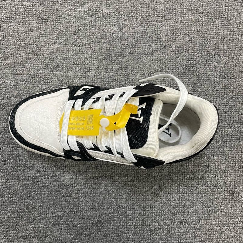 Louis Vuitton Louis Vuitton Black White Trainer Low-Top Sneakers 0079 Size US 7 / IT 37 - 8 Thumbnail