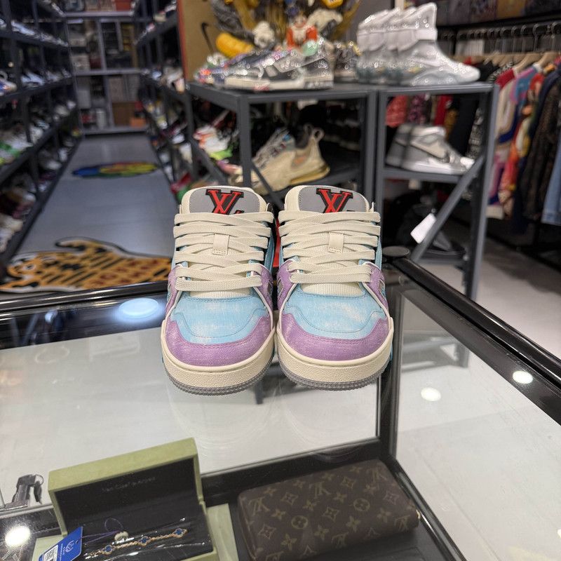 Louis Vuitton Louis Vuitton Trainer Low-Top Sneakers for Women 0079 Size US 6 / IT 36 - 2 Thumbnail