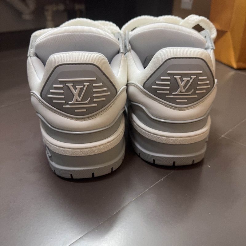 Louis Vuitton Louis Vuitton Trainer Maxi Leather Sneakers for Women 0079 Size US 8 / IT 38 - 3 Thumbnail