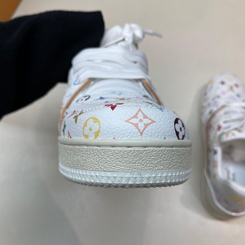 Louis Vuitton Takashi Murakami x Louis Vuitton White Trainers 0079 Size US 6 / IT 36 - 12 Thumbnail