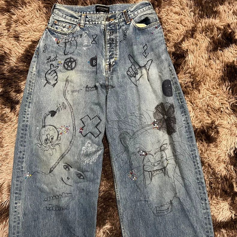 Balenciaga Balenciaga 22FW Crystal Graffiti Baggy Jeans Size US 26 / EU 42 - 2 Thumbnail
