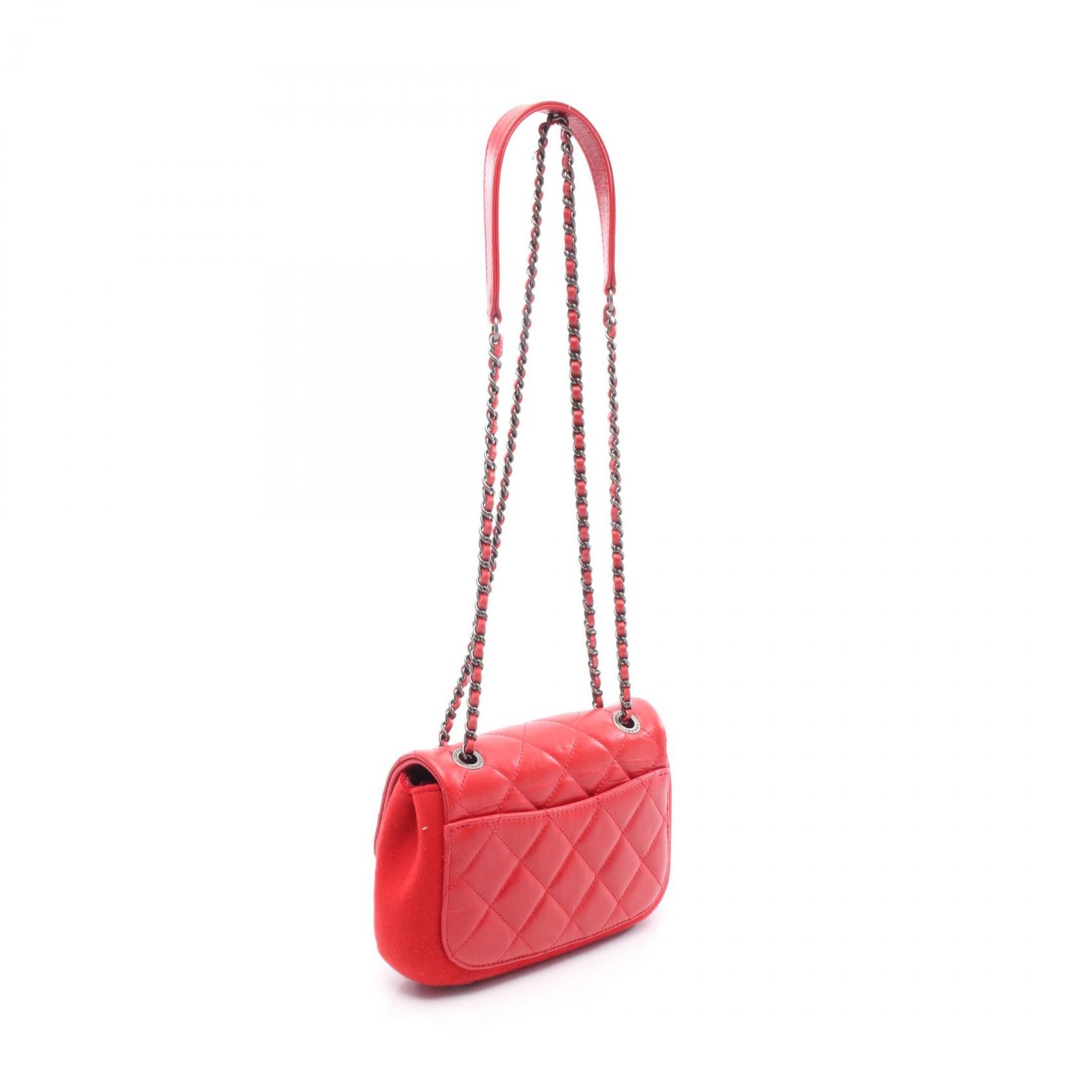 Chanel Chanel Chanel Matelasse Leather Felt Shoulder Bag Leather Shoulder Bag Size ONE SIZE - 2 Thumbnail
