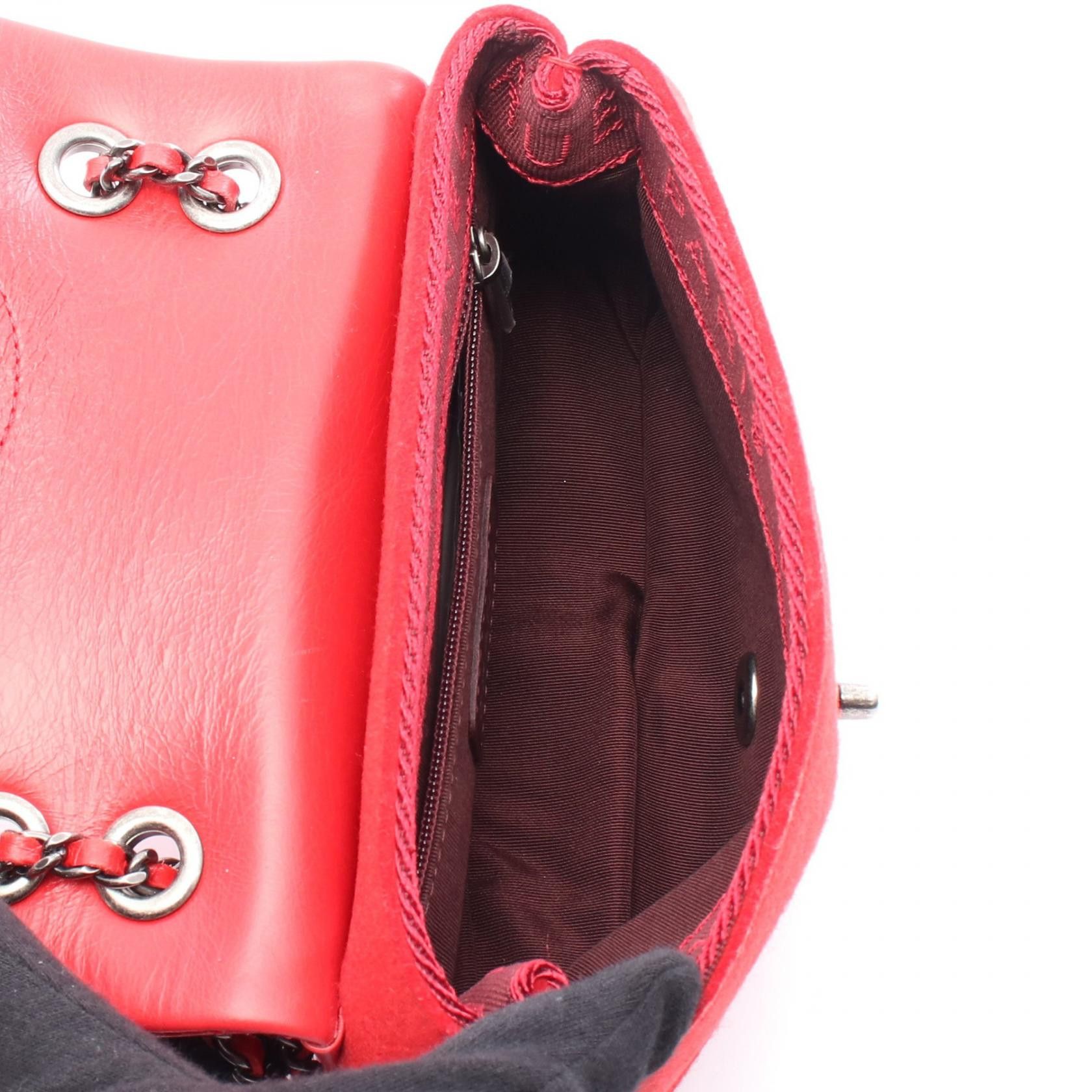 Chanel Chanel Chanel Matelasse Leather Felt Shoulder Bag Leather Shoulder Bag Size ONE SIZE - 3 Thumbnail