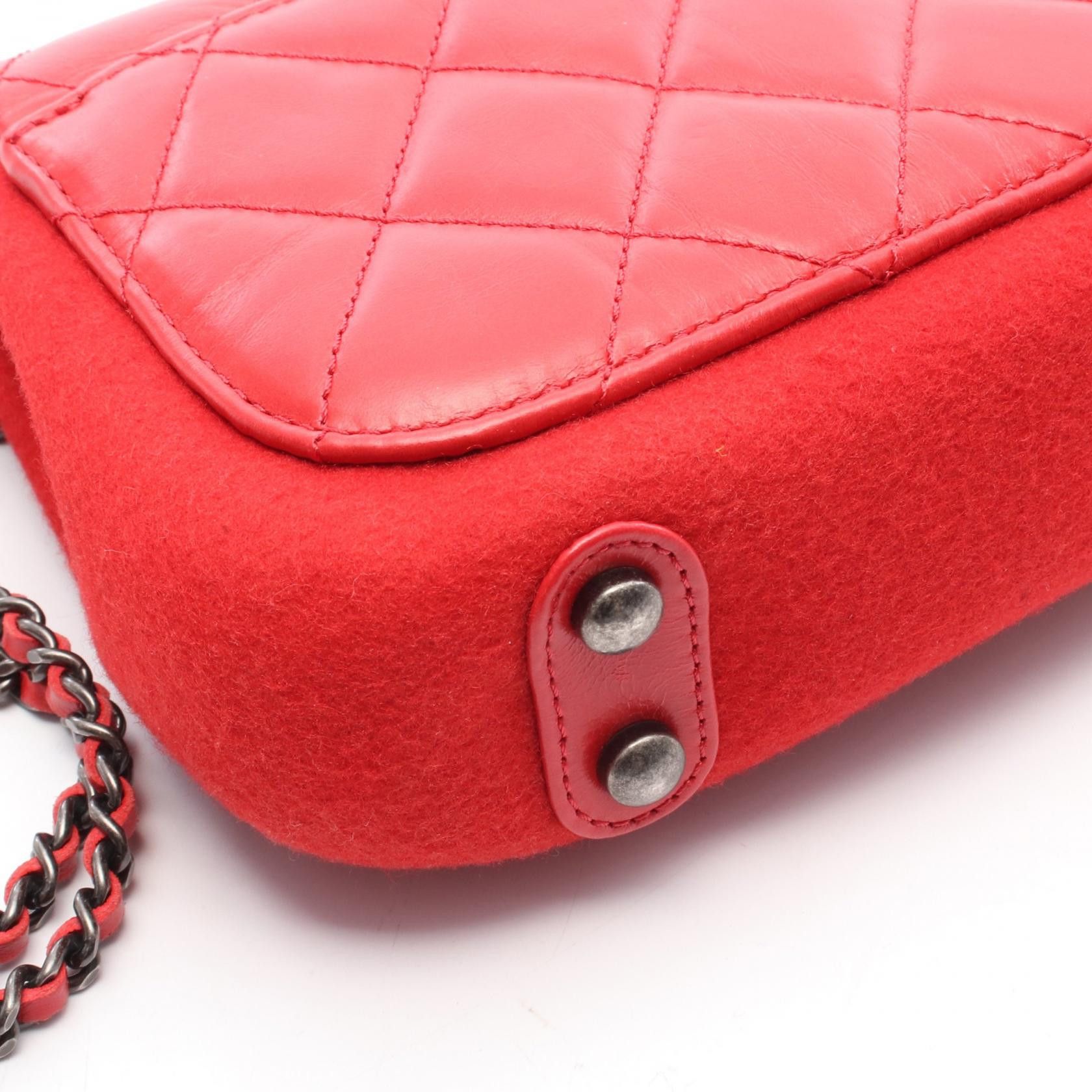 Chanel Chanel Chanel Matelasse Leather Felt Shoulder Bag Leather Shoulder Bag Size ONE SIZE - 7 Thumbnail