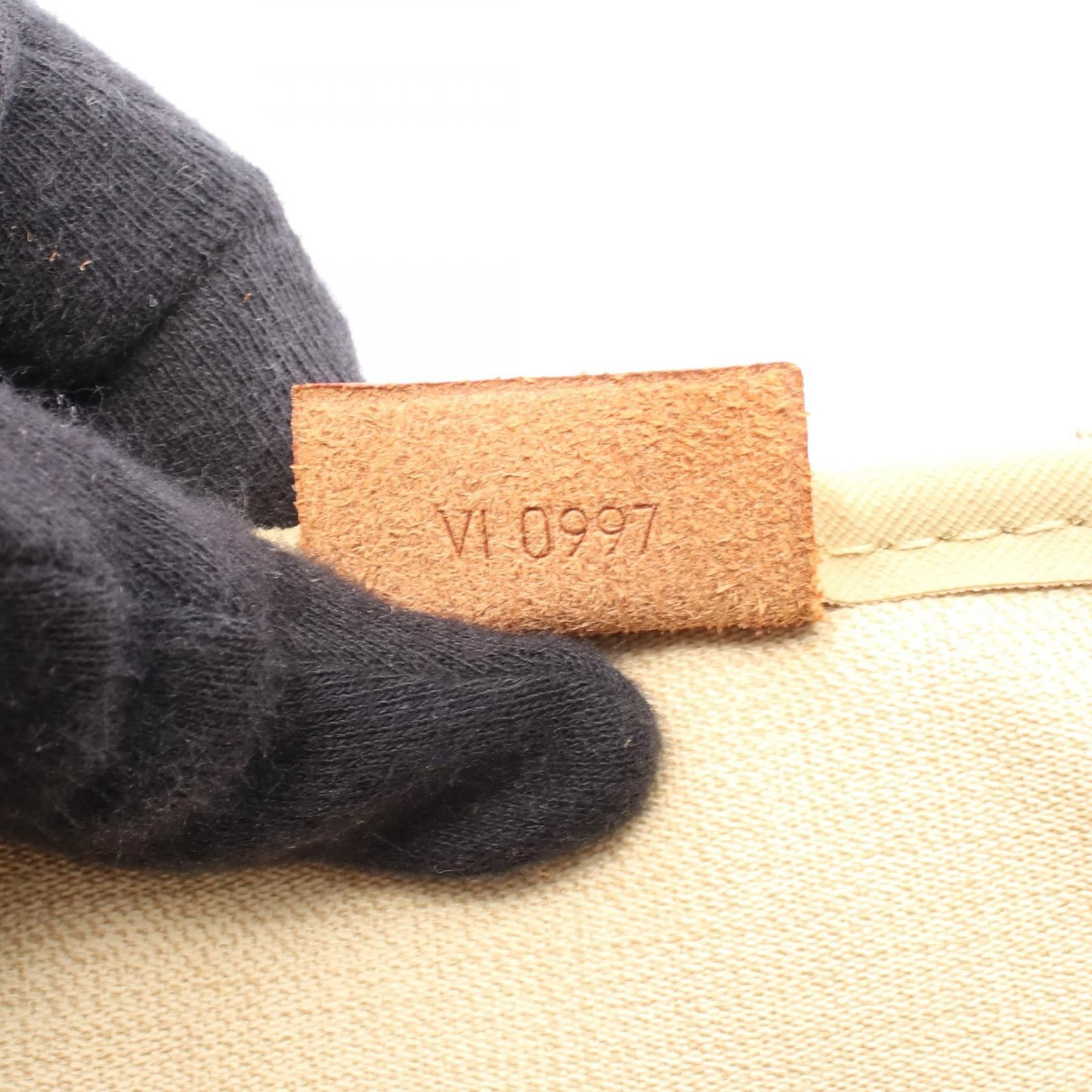 Louis Vuitton Louis Vuitton Louis Vuitton Deauville Monogram Handbag Canvas Vanity Bag M47270 Size ONE SIZE - 5 Thumbnail