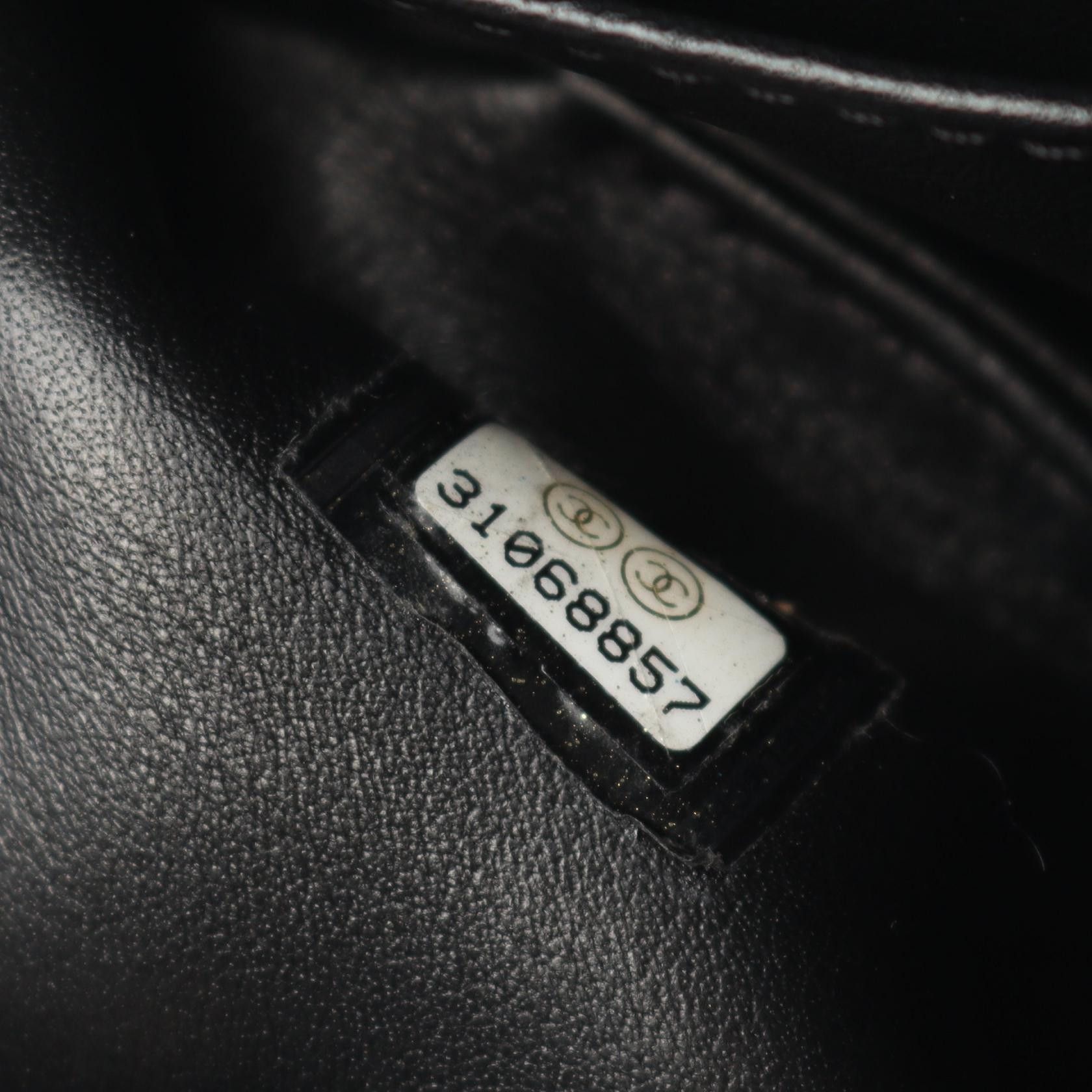 Chanel Chanel Chanel Matelasse Lambskin Shoulder Bag Leather Shoulder Bag AS2390 Size ONE SIZE - 5 Thumbnail