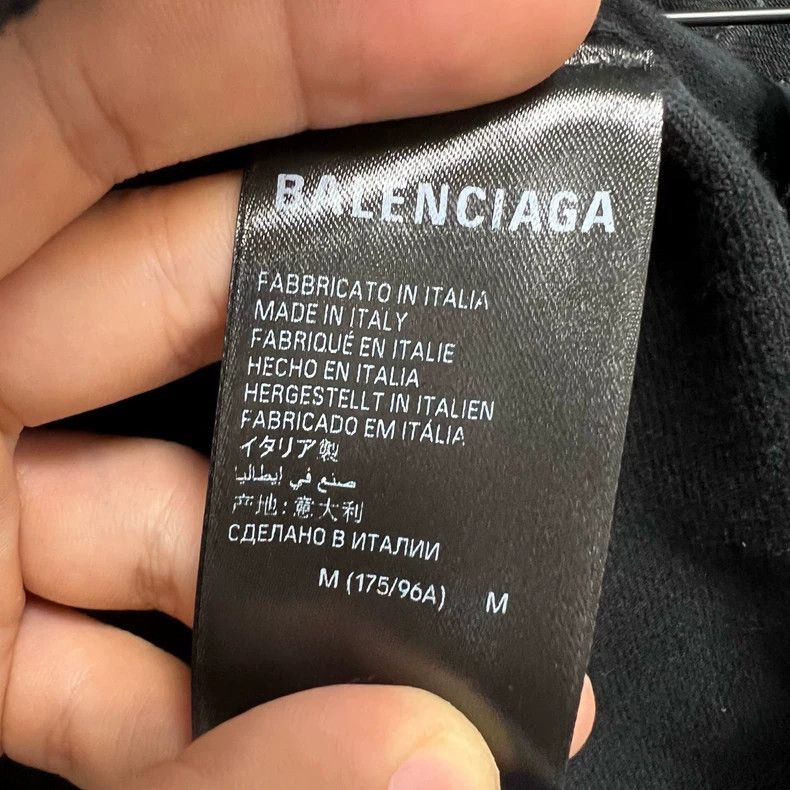 Balenciaga Balenciaga Distressed Denim Jacket Size US M / EU 48-50 / 2 - 6 Thumbnail