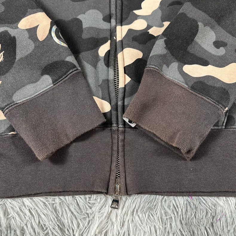 Bape BAPE Camo Shark Zip Hoodie Jacket Size US L / EU 52-54 / 3 - 3 Thumbnail