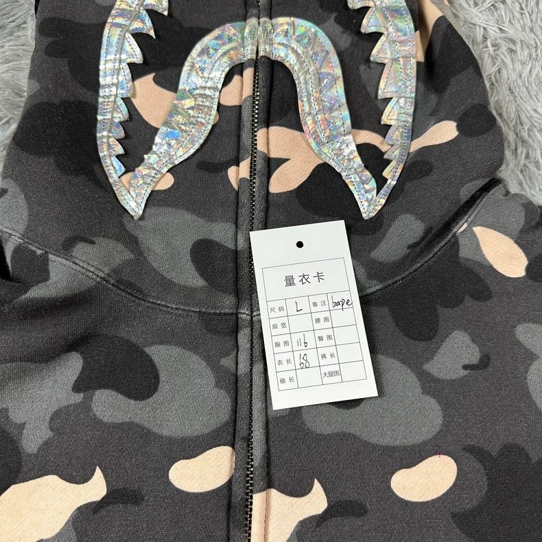 Bape BAPE Camo Shark Zip Hoodie Jacket Size US L / EU 52-54 / 3 - 8 Thumbnail