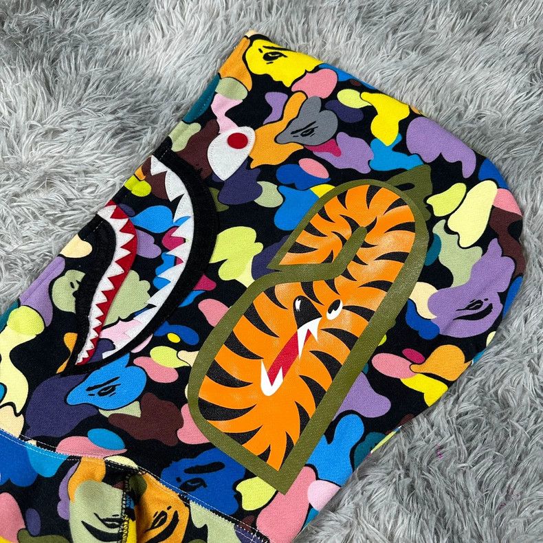 Bape BAPE Camo Zip Hoodie Sweatshirt Size US L / EU 52-54 / 3 - 4 Thumbnail
