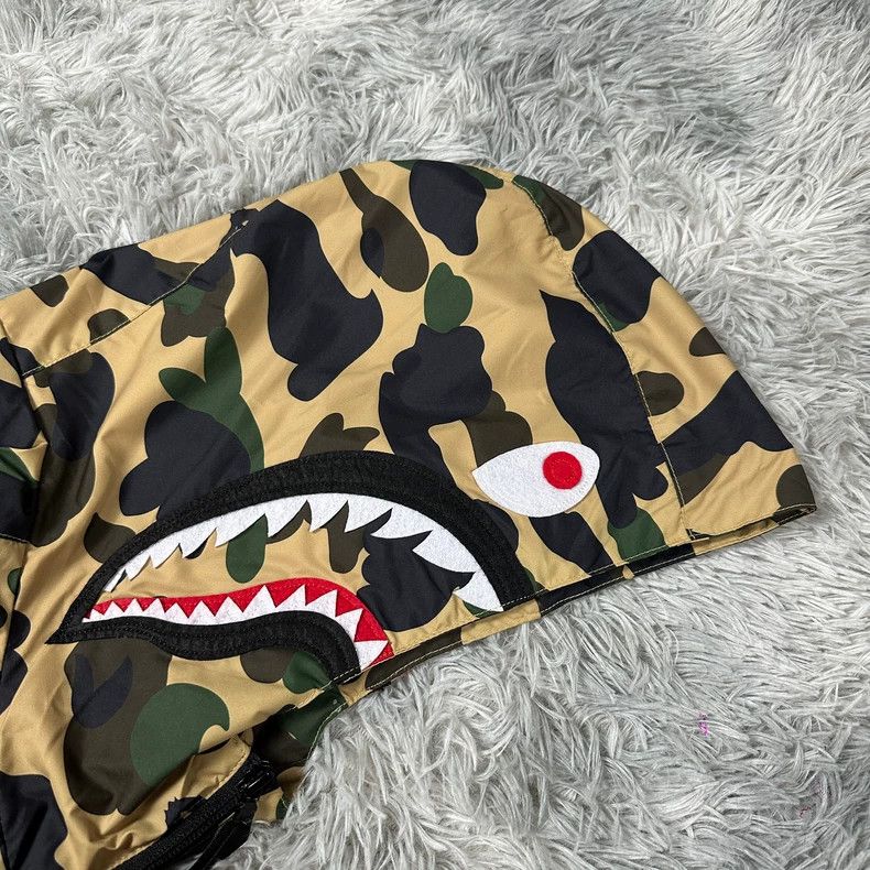 Bape BAPE Yellow Camo Shark Zip Hooded Jacket Size US L / EU 52-54 / 3 - 3 Thumbnail