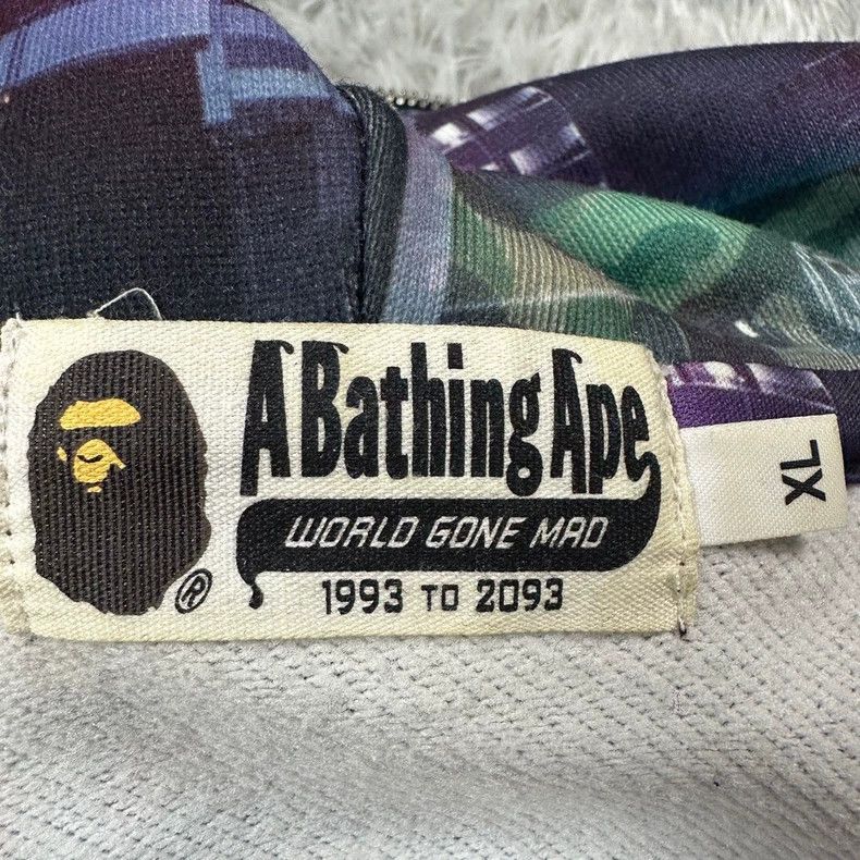 Bape BAPE Shark Camo Embroidery Hoodie Jacket Size US XL / EU 56 / 4 - 5 Thumbnail