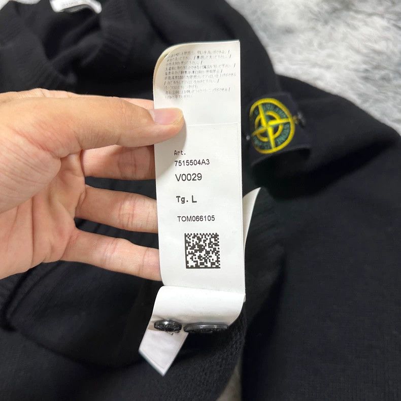 Stone Island Stone Island Black Wool V-Neck Cardigan Size US XL / EU 56 / 4 - 7 Thumbnail