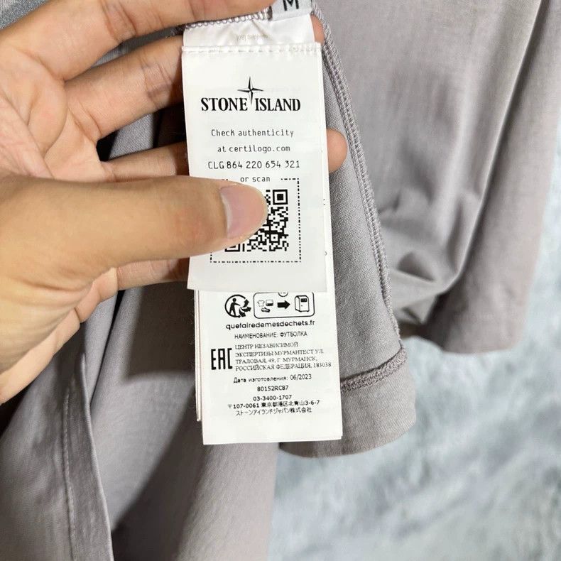Stone Island Stone Island 3M Reflective Short Sleeve T-Shirt Size US M / EU 48-50 / 2 - 6 Thumbnail