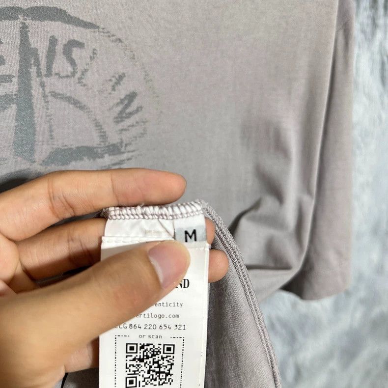 Stone Island Stone Island 3M Reflective Short Sleeve T-Shirt Size US M / EU 48-50 / 2 - 5 Thumbnail