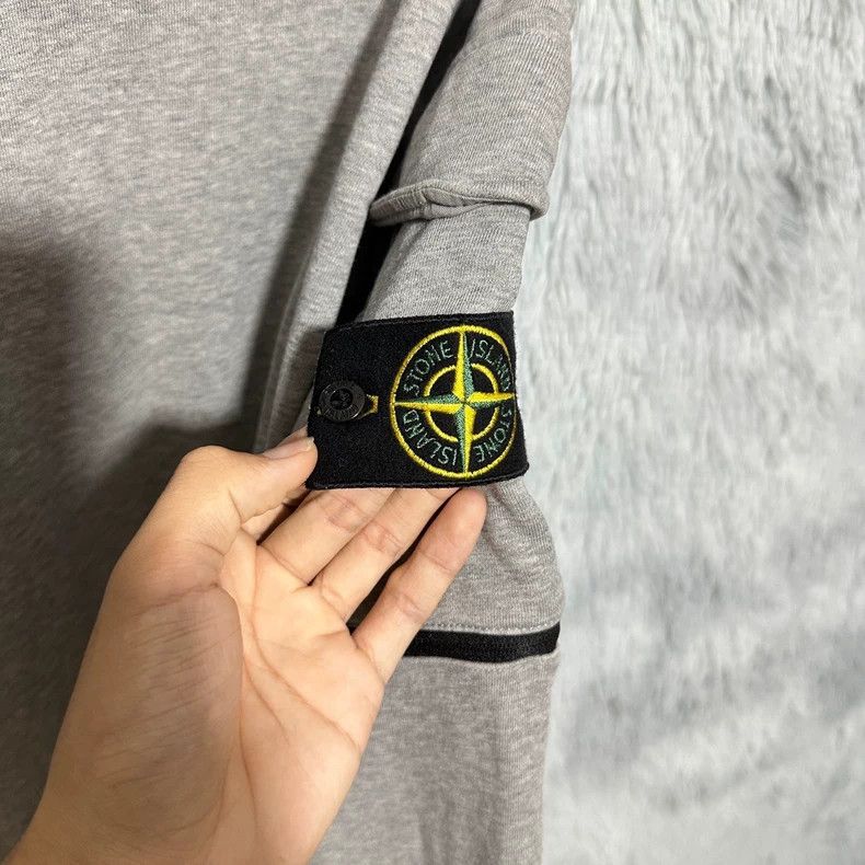 Stone Island Stone Island Gray Crewneck Sweatshirt with Pocket Size US L / EU 52-54 / 3 - 3 Thumbnail