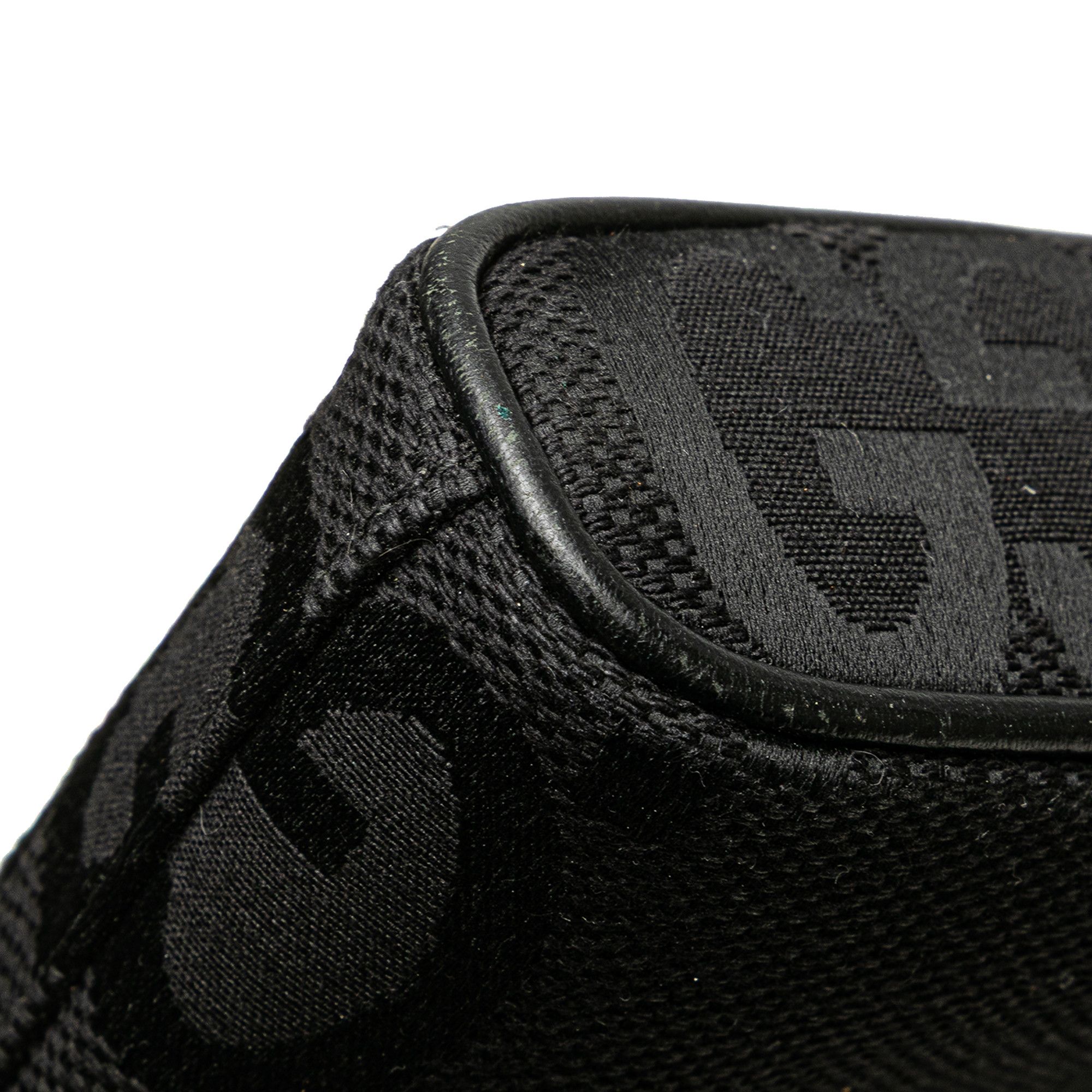 Gucci Gucci Jumbo GG Canvas Clutch on Strap Size ONE SIZE - 10 Thumbnail