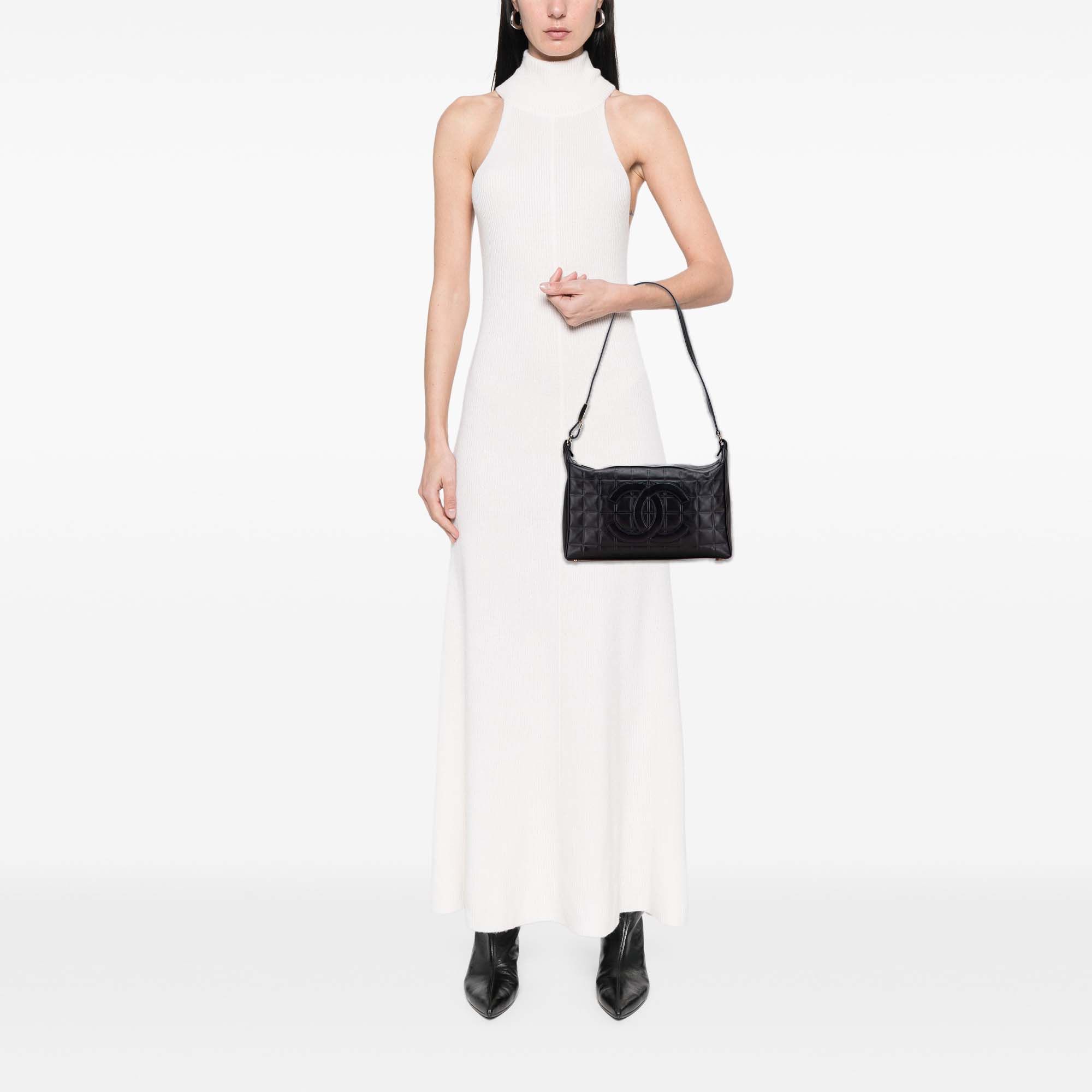 Chanel Chanel Medium Lambskin Chocolate Bar Shoulder Bag Size ONE SIZE - 10 Thumbnail