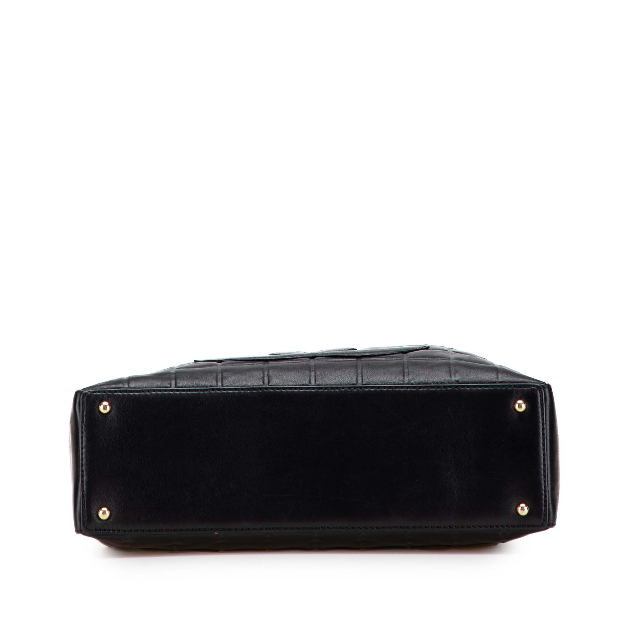 Chanel Chanel Medium Lambskin Chocolate Bar Shoulder Bag Size ONE SIZE - 3 Thumbnail