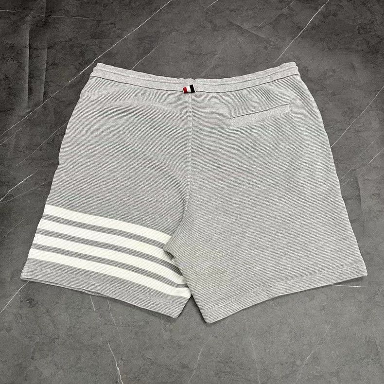 Thom Browne Thom Browne Gray Four-Stripe Shorts Size US 30 / EU 46 - 2 Thumbnail