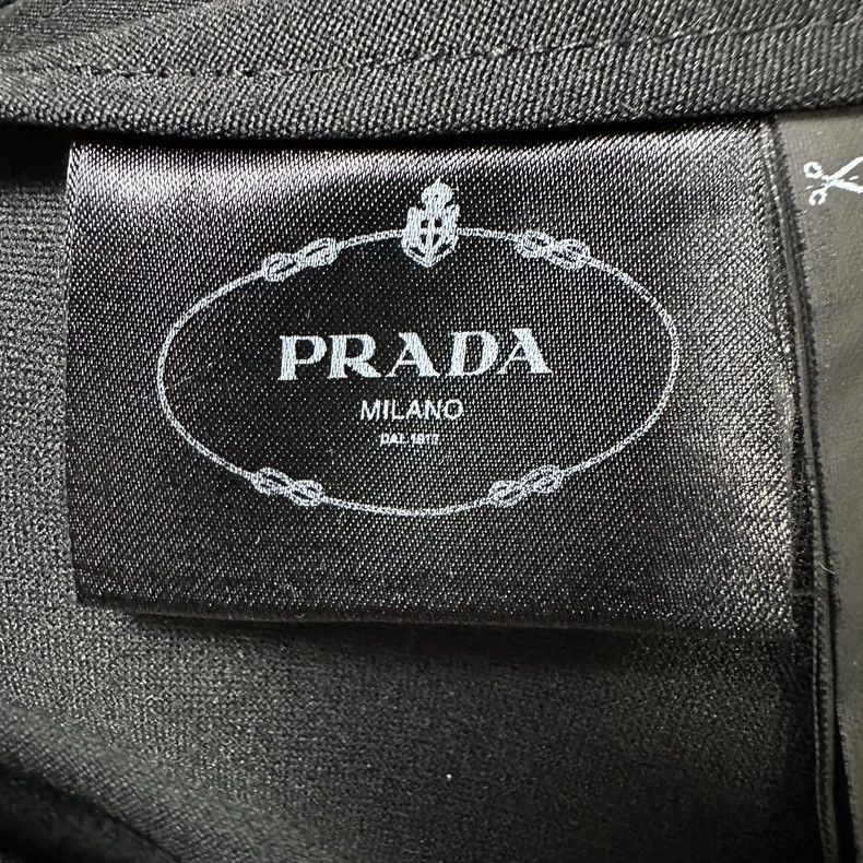 Prada Prada Red Stripe Logo Coat Size US M / EU 48-50 / 2 - 4 Thumbnail