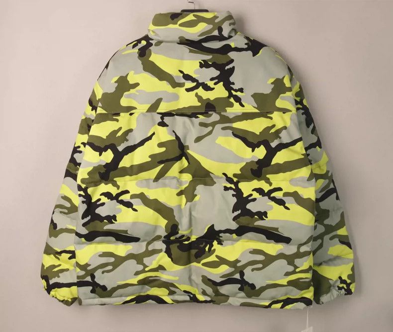 Vetements Vetements Camouflage Puffer Jacket Size US M / EU 48-50 / 2 - 3 Thumbnail