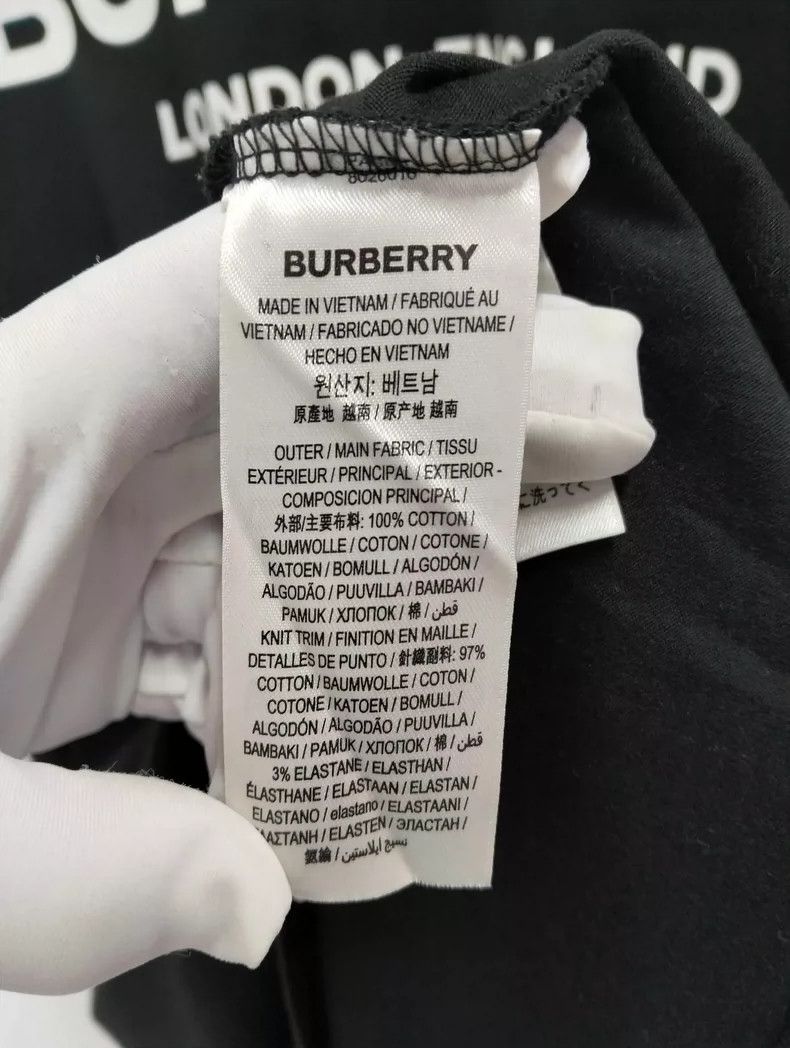 Burberry Burberry London England Black T-Shirt Size US XL / EU 56 / 4 - 8 Thumbnail