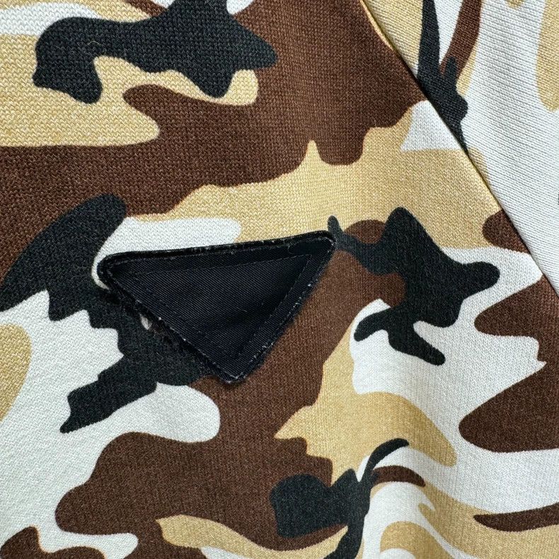 Prada Prada Camo Triangle Logo Hoodie Size US S / EU 44-46 / 1 - 4 Thumbnail