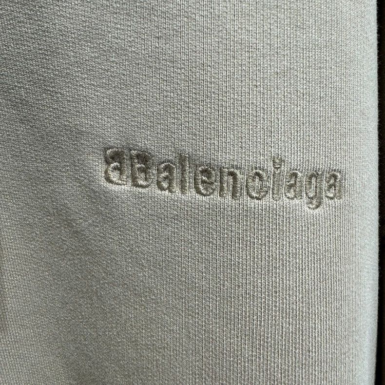 Balenciaga Balenciaga Beige BB Logo Crewneck Sweatshirt Size US S / EU 44-46 / 1 - 4 Thumbnail