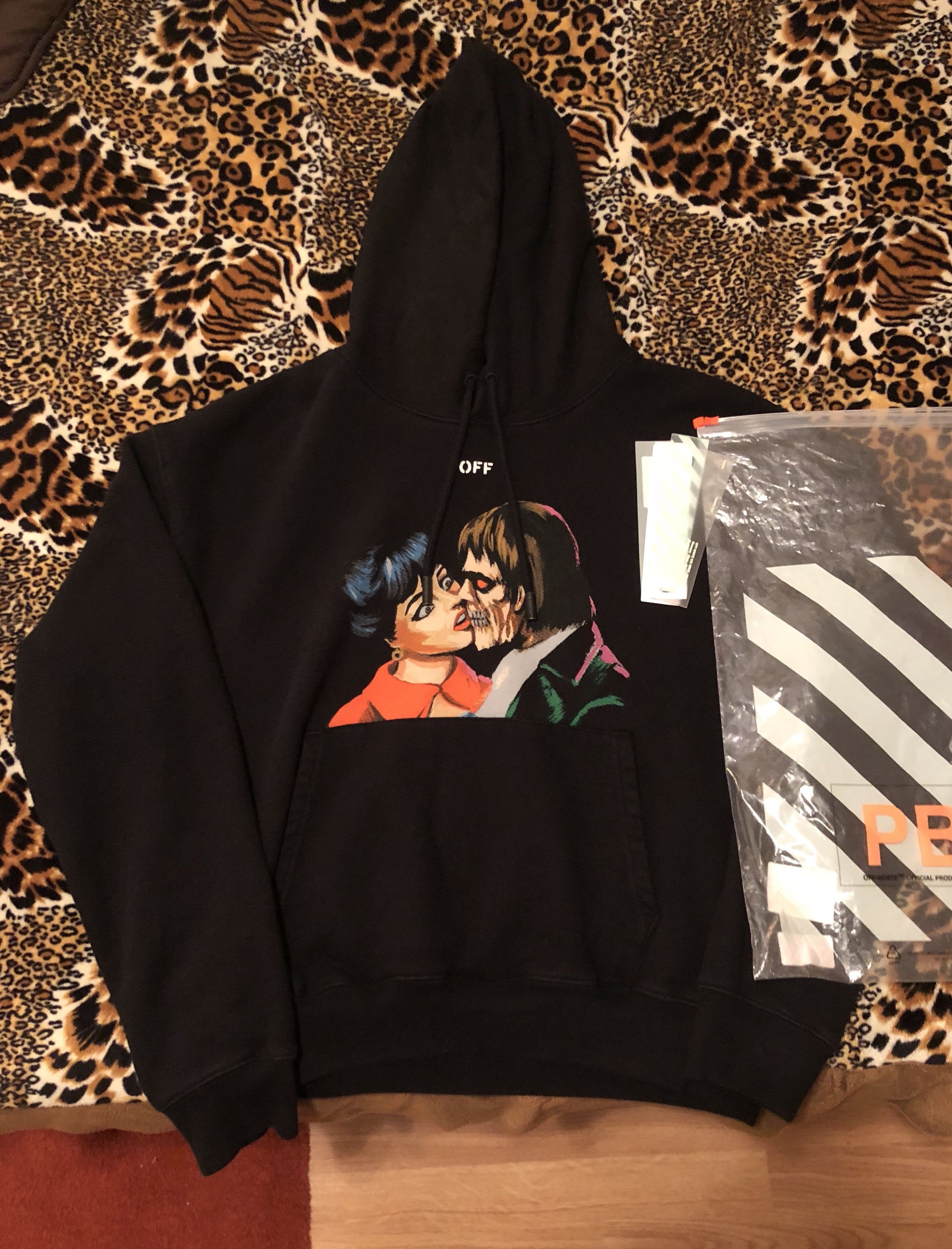 Kiss hoodie hotsell off white