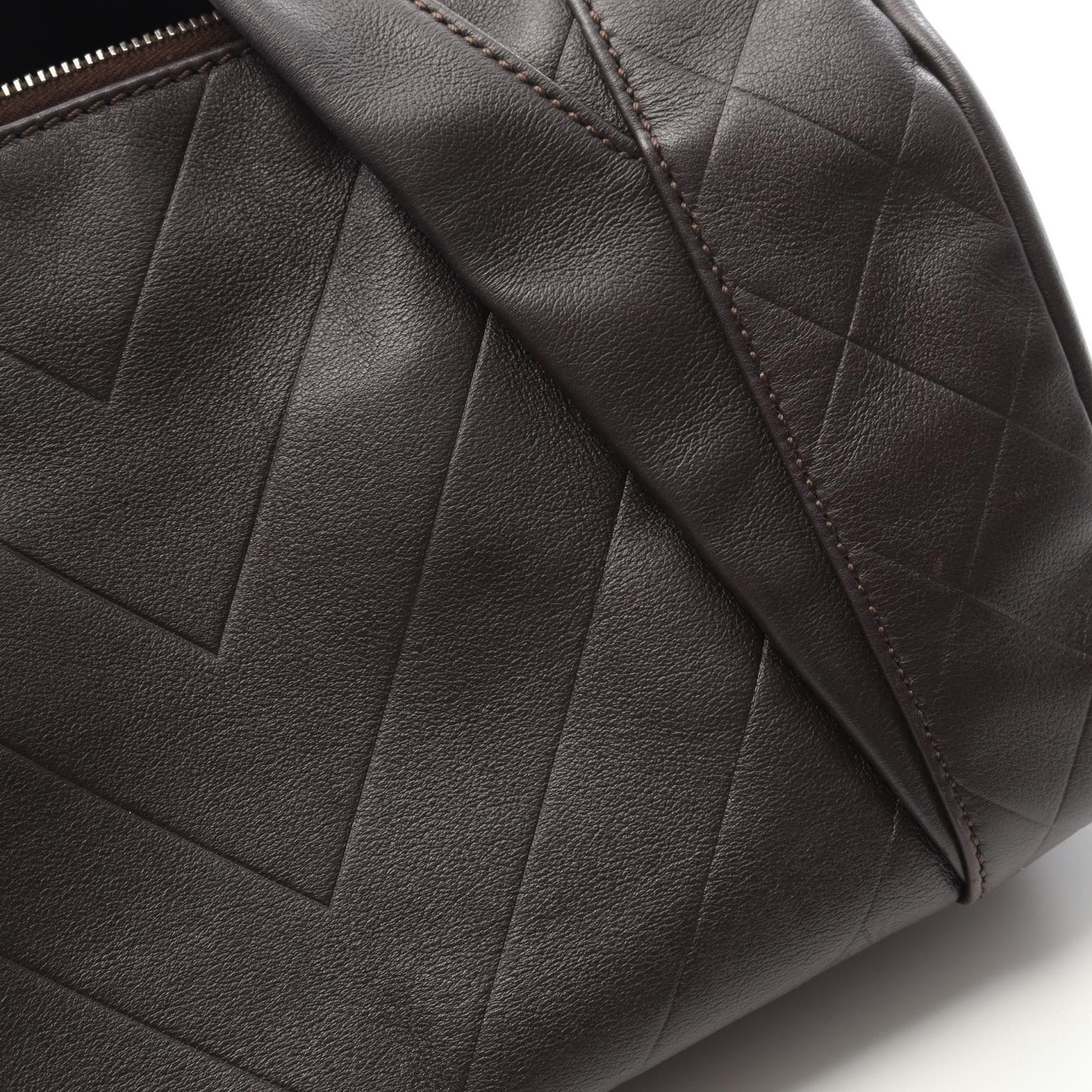 Chanel Chanel Chanel Chevron V Stitch Leather Handbag Leather Handbag A30899 Size ONE SIZE - 9 Thumbnail