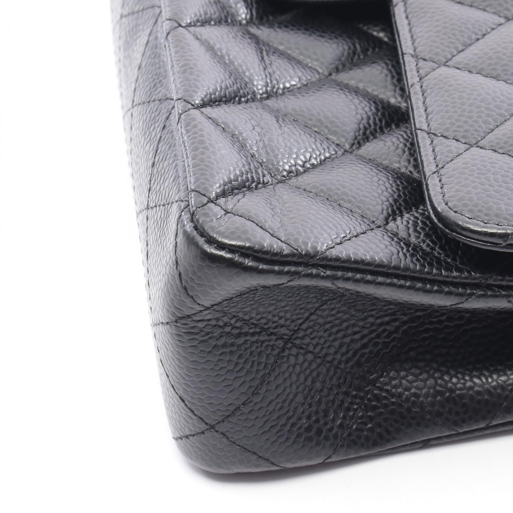 Chanel Chanel Chanel Matelasse Calf Shoulder Bag Leather Shoulder Bag A01112 Size ONE SIZE - 8 Thumbnail