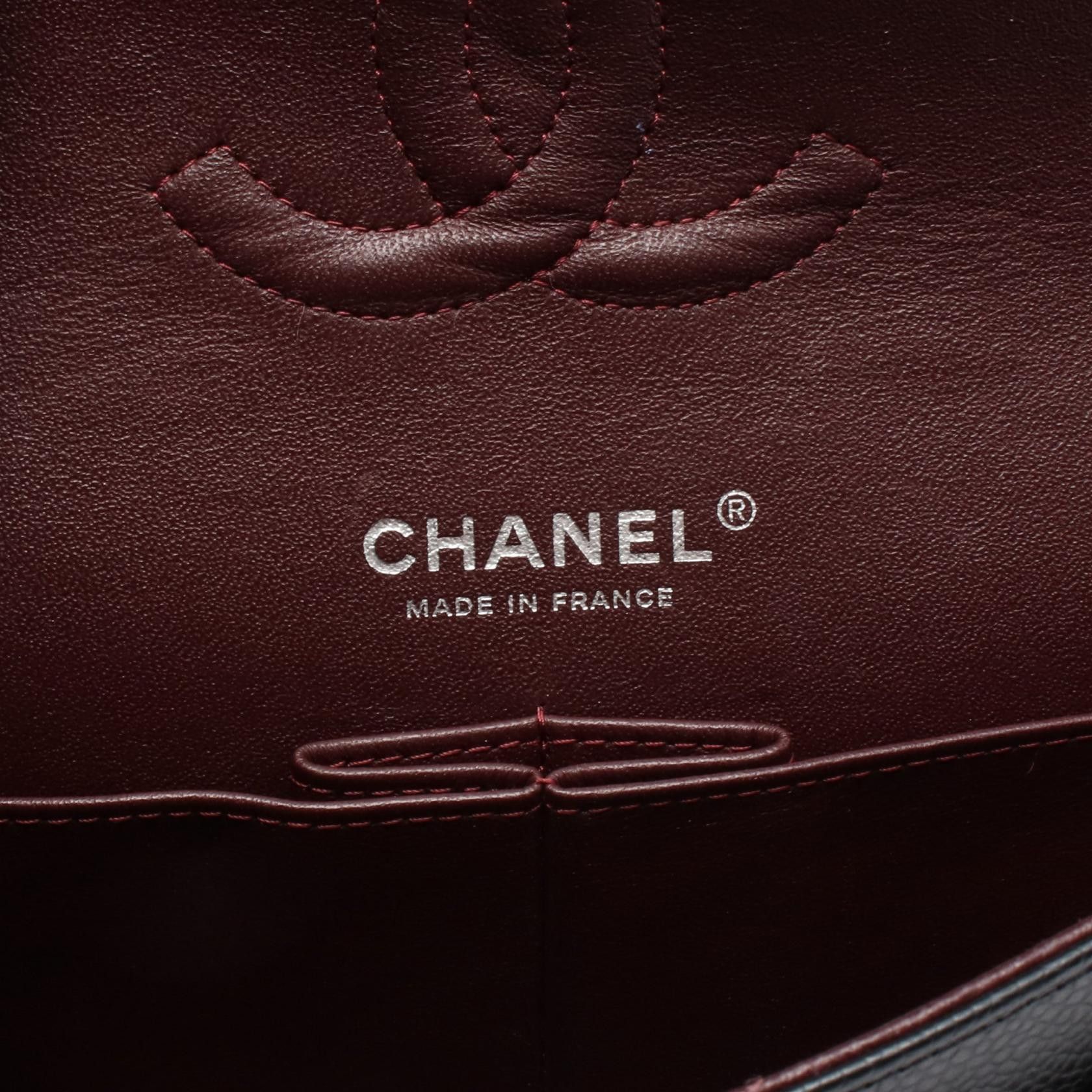 Chanel Chanel Chanel Matelasse Calf Shoulder Bag Leather Shoulder Bag A01112 Size ONE SIZE - 4 Thumbnail