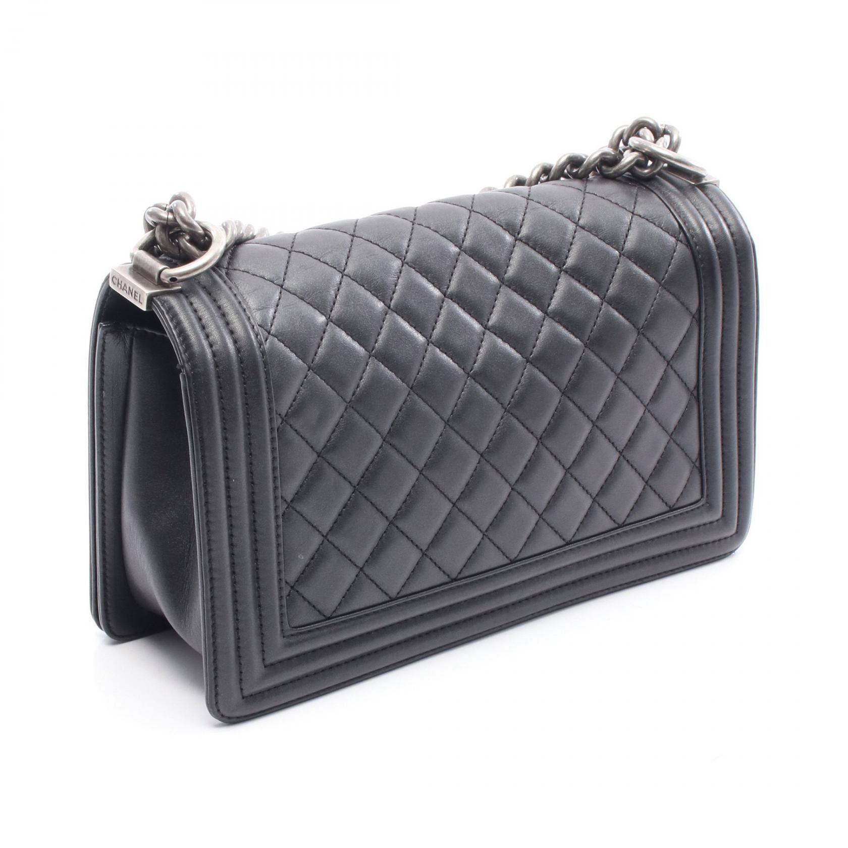 Chanel Chanel Chanel Boy Chanel Lambskin Shoulder Bag Leather Shoulder Bag A67086 Size ONE SIZE - 2 Thumbnail