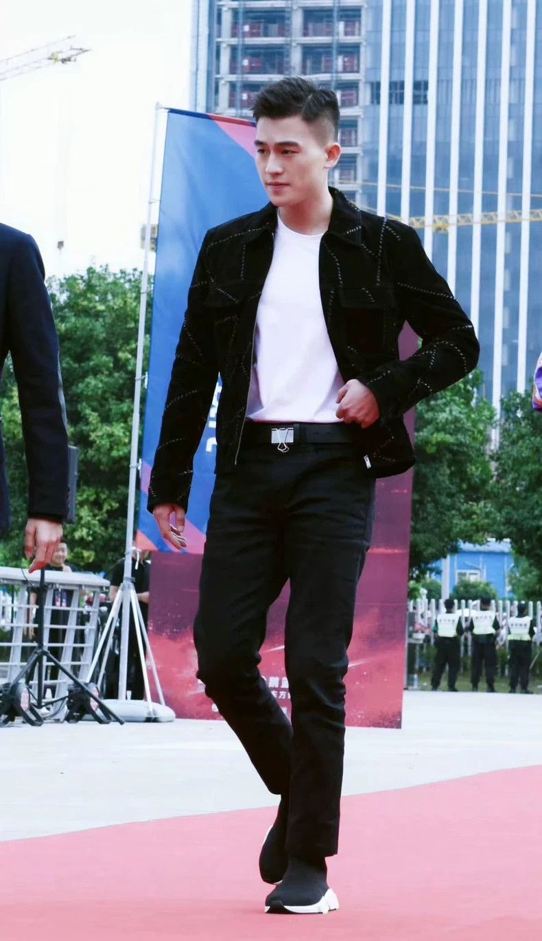 Saint Laurent Paris Saint Laurent Black Suede Leather Jacket Size US L / EU 52-54 / 3 - 8 Thumbnail