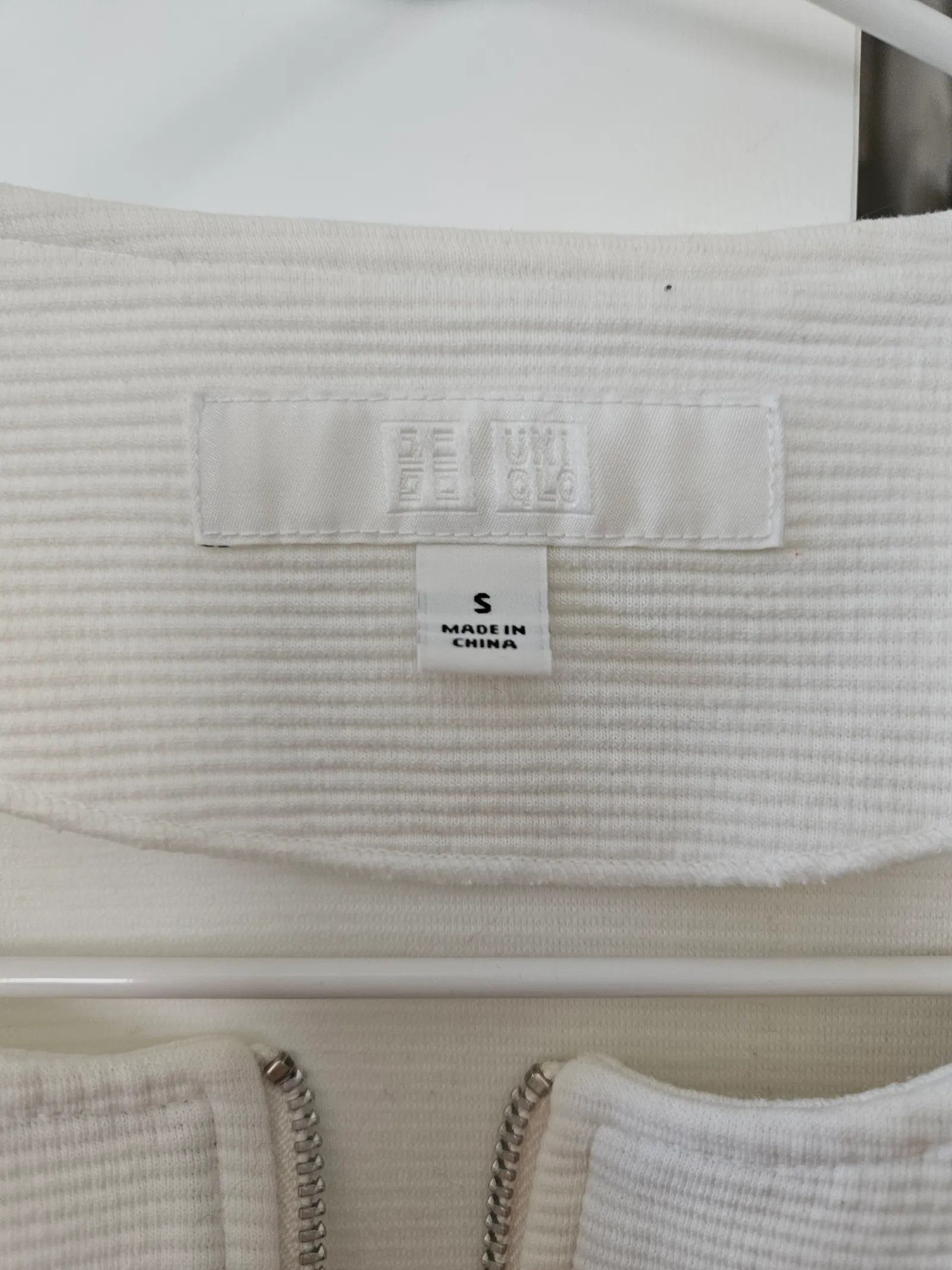 Uniqlo Uniqlo Cardigan Size S / US 4 / IT 40 - 2 Thumbnail