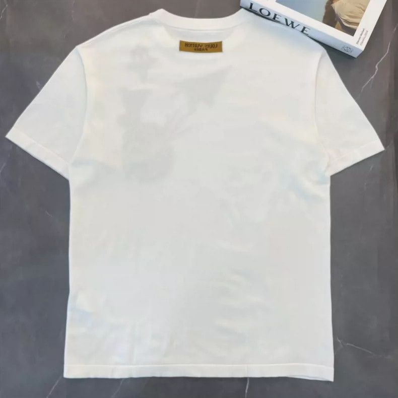 Louis Vuitton Louis Vuitton Graphic Print T-Shirt Size US L / EU 52-54 / 3 - 2 Thumbnail