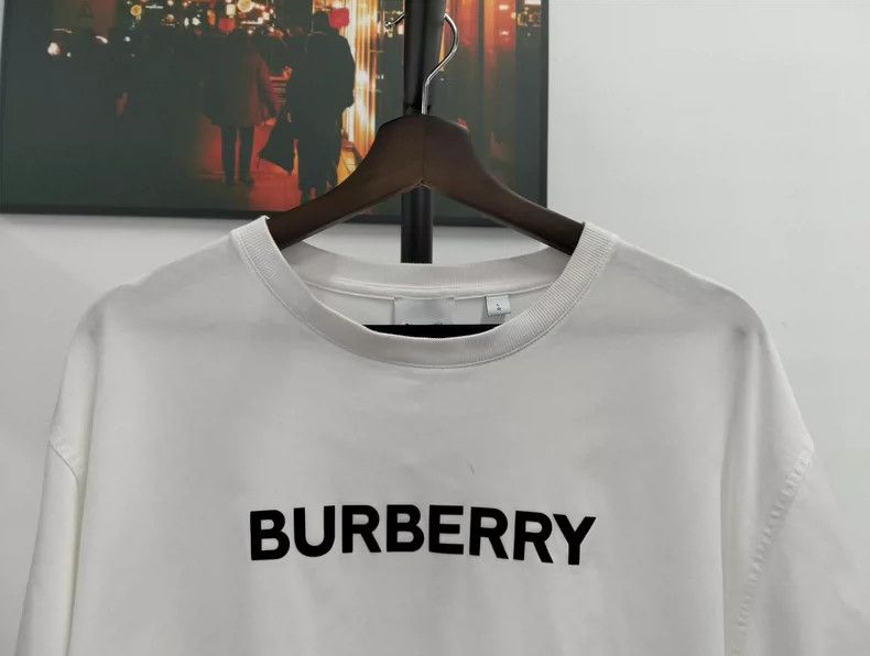 Burberry Burberry Logo Print Short Sleeve T-shirt Size US L / EU 52-54 / 3 - 4 Thumbnail