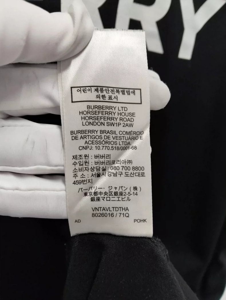Burberry Burberry London England Black T-Shirt Size US XL / EU 56 / 4 - 6 Thumbnail