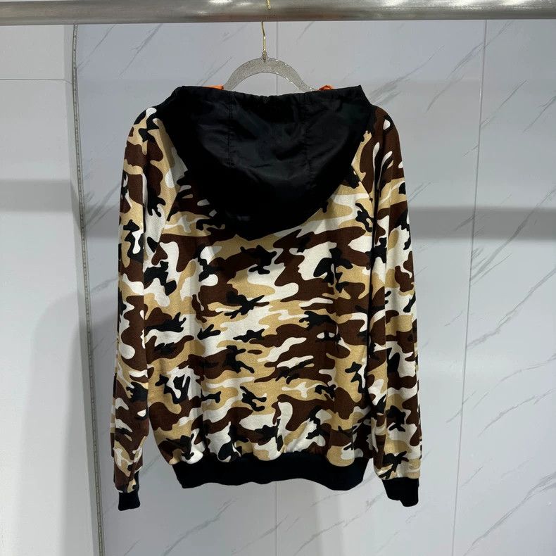 Prada Prada Camo Triangle Logo Hoodie Size US S / EU 44-46 / 1 - 2 Thumbnail