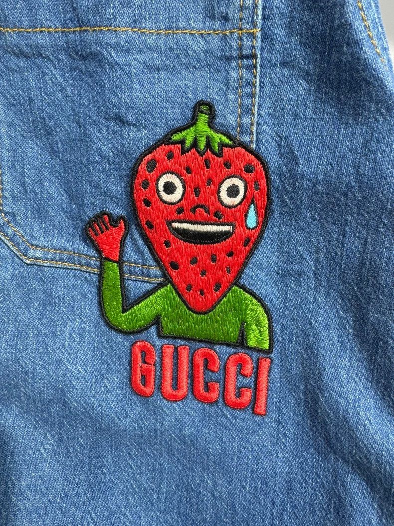 Gucci Gucci Strawberry Embroidery Denim Shirt Jacket Size US L / EU 52-54 / 3 - 5 Thumbnail