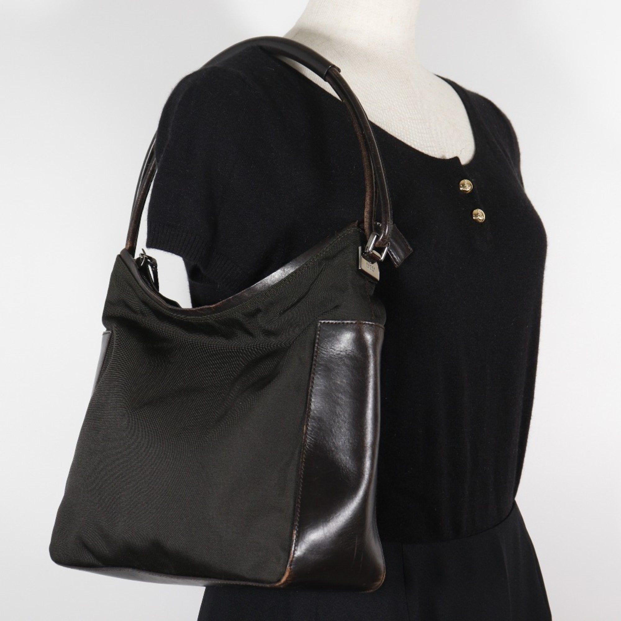 Gucci Gucci Shoulder Bag 001.3766 Nylon Canvas Black A5 Women's Size ONE SIZE - 18 Thumbnail