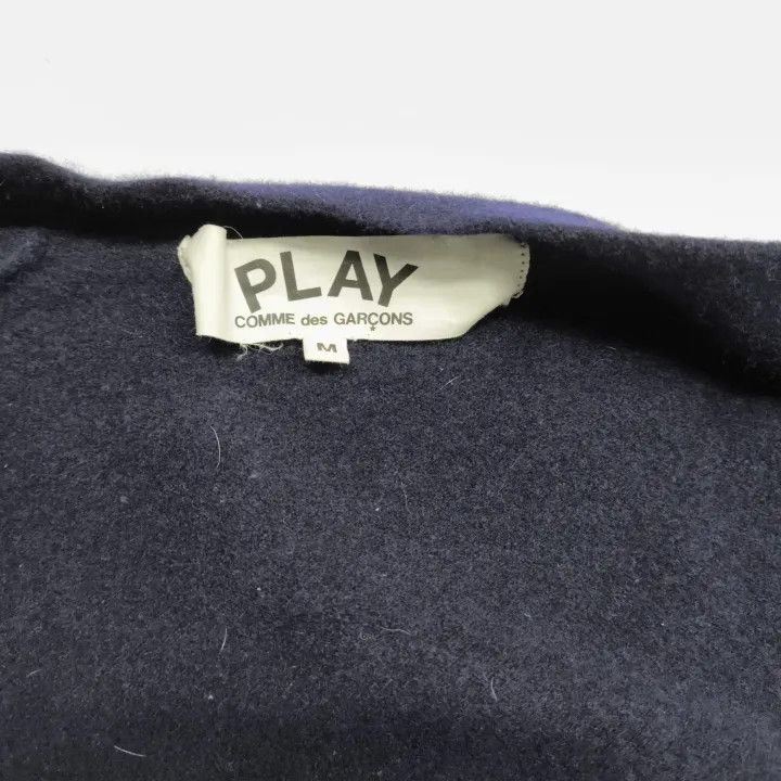 Comme des Garcons Comme des Garçons Play Red Heart Cardigan 0079 Size US M / EU 48-50 / 2 - 4 Thumbnail