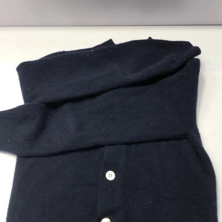 Comme des Garcons Comme des Garçons Play Red Heart Cardigan 0079 Size US M / EU 48-50 / 2 - 9 Thumbnail