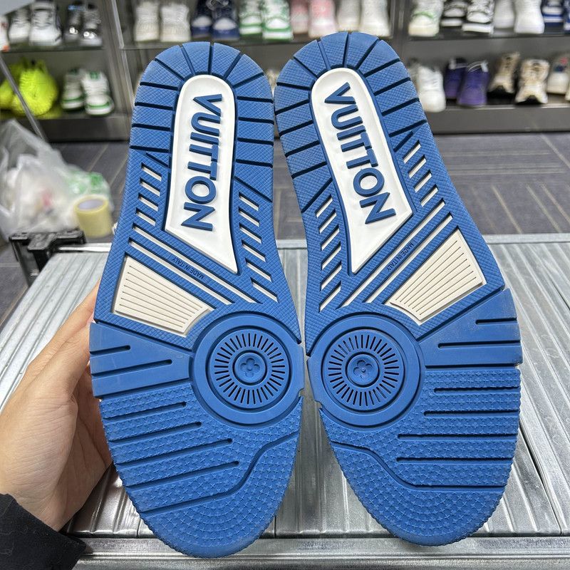 Louis Vuitton Louis Vuitton Trainer Blue and White Sneakers 0089 Size US 8 / EU 41 - 4 Thumbnail