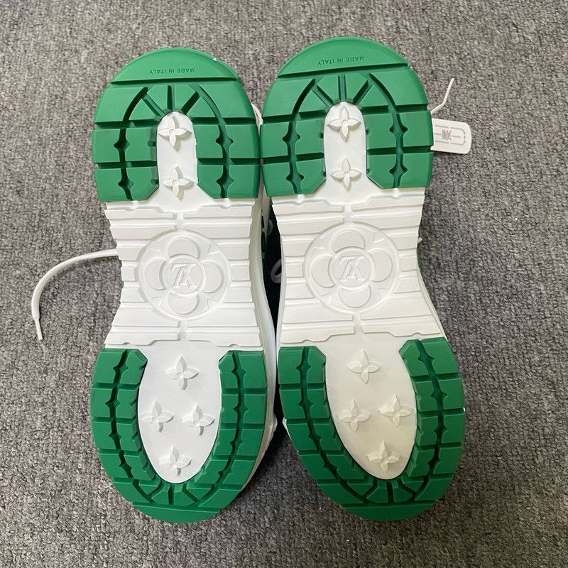 Louis Vuitton Louis Vuitton High-Top Sneakers in White and Green 0079 Size US 10 / EU 43 - 6 Thumbnail