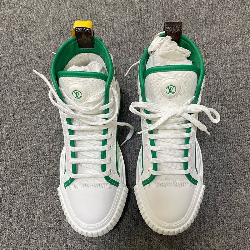Louis Vuitton Louis Vuitton High-Top Sneakers in White and Green 0079 Size US 10 / EU 43 - 2 Thumbnail