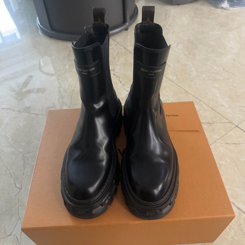 Louis Vuitton Louis Vuitton Black Leather Chelsea Boots 0079 Size US 8 / EU 41 - 2 Thumbnail